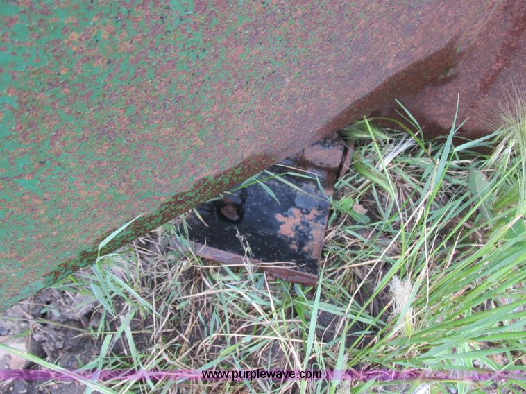 image for item I2507 Loftness 1082BTSG snow blower