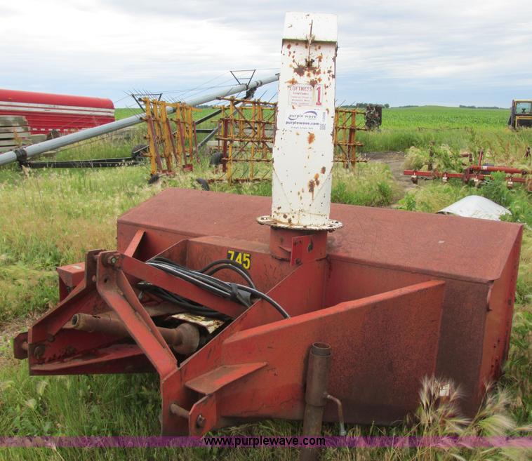 image for item I2508 Loftness snow blower