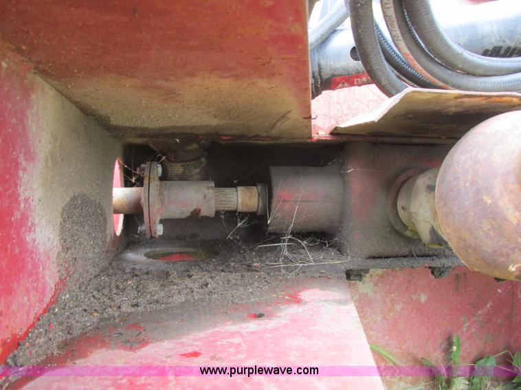 image for item I2508 Loftness snow blower