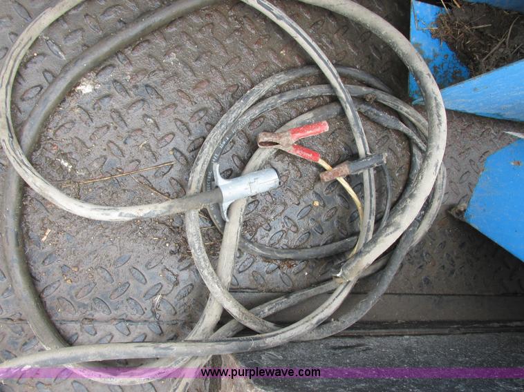 image for item I2511 Goosen bale chopper