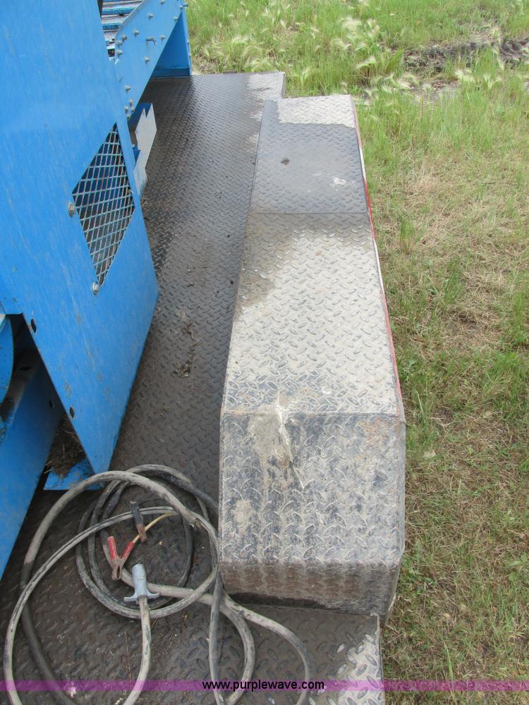 image for item I2511 Goosen bale chopper