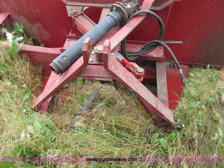 image for item I2515 International 80 snow blower