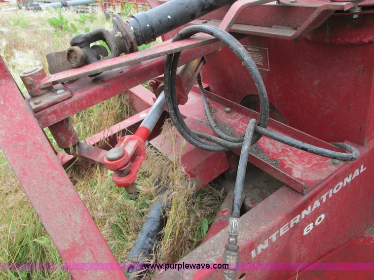 image for item I2515 International 80 snow blower