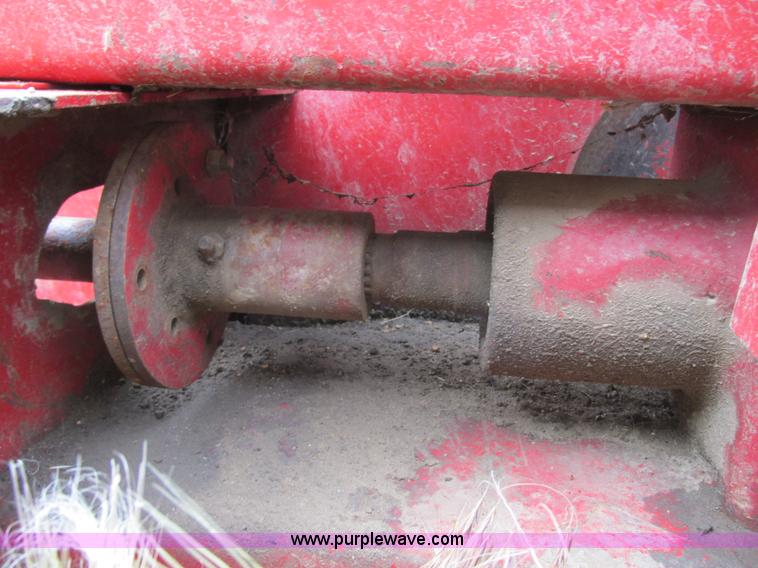 image for item I2515 International 80 snow blower