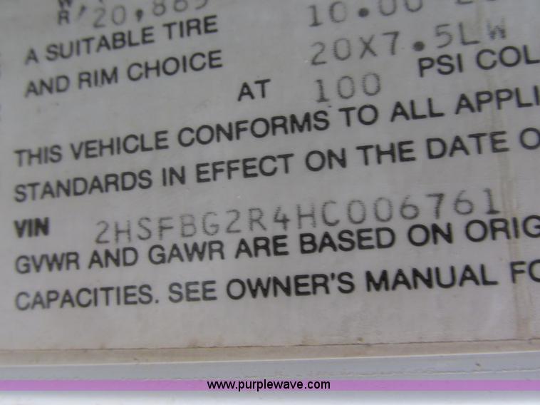 image for item I2518 1987 International F9370 semi truck