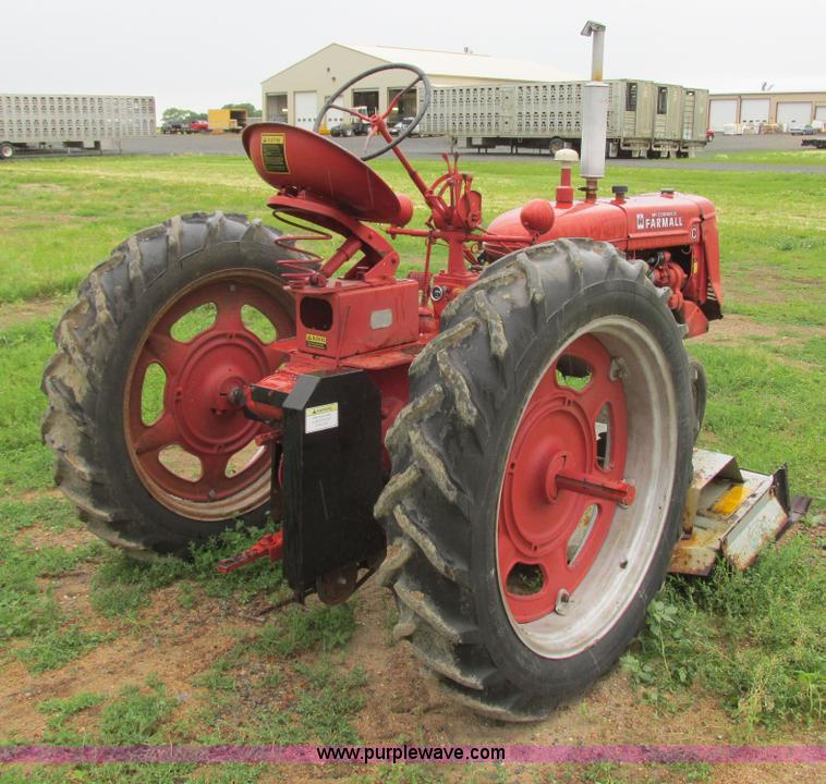 image for item I2520 International C tractor
