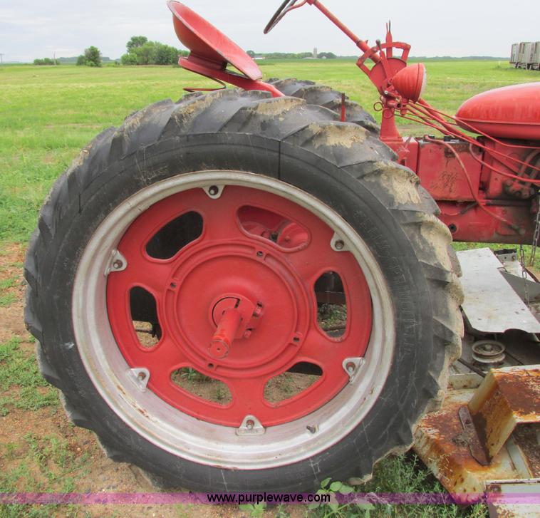 image for item I2520 International C tractor