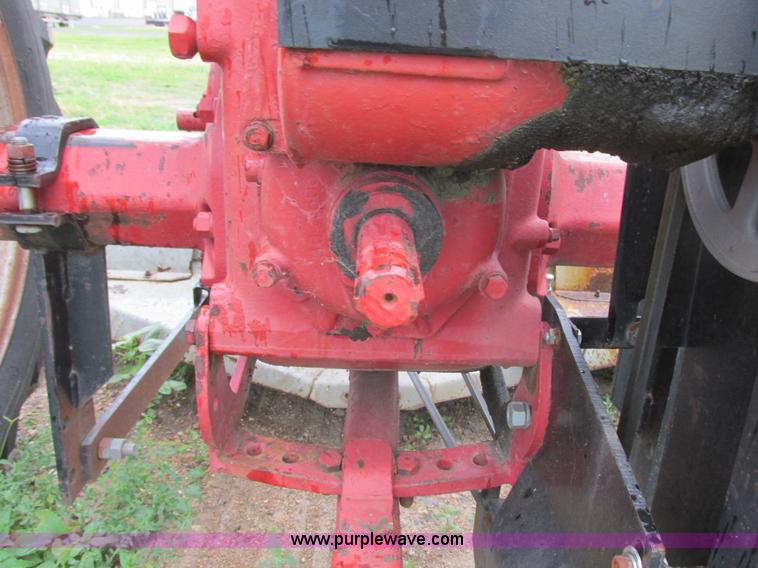 image for item I2520 International C tractor