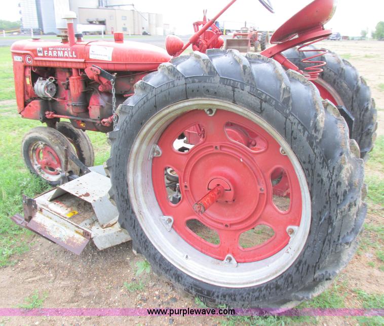 image for item I2520 International C tractor