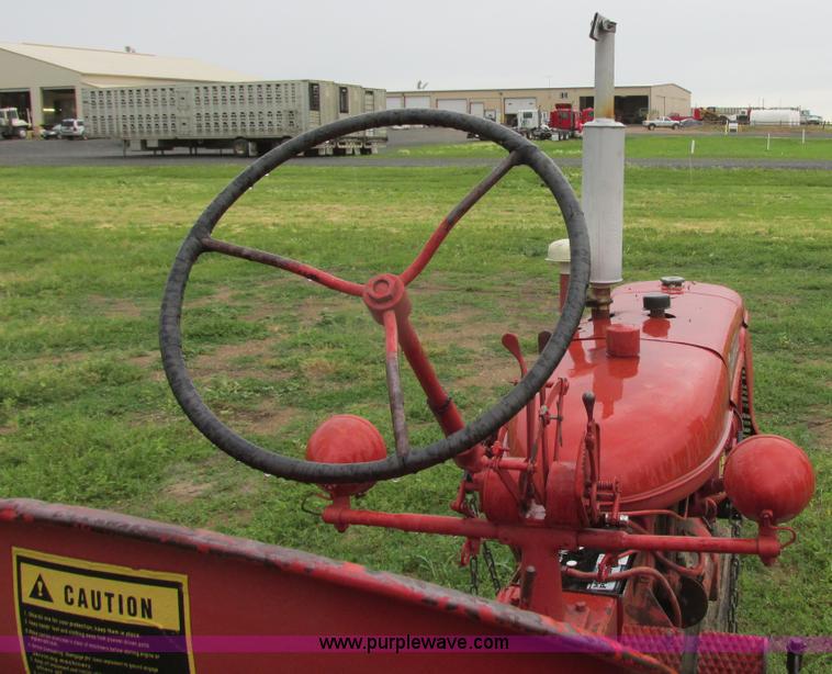 image for item I2520 International C tractor