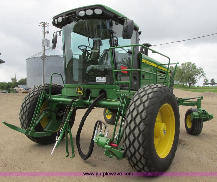 image for item I2543 2013 John Deere R450 SP self-propelled windrower
