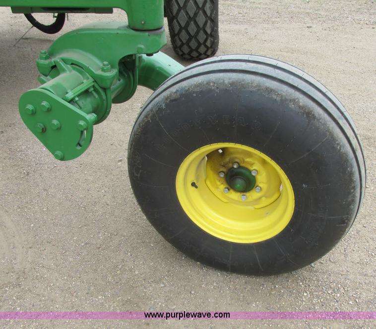 image for item I2543 2013 John Deere R450 SP self-propelled windrower
