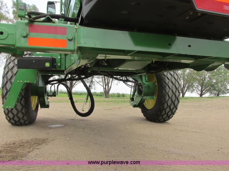 image for item I2543 2013 John Deere R450 SP self-propelled windrower