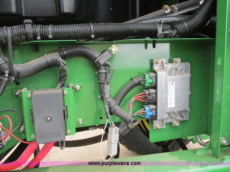 image for item I2543 2013 John Deere R450 SP self-propelled windrower