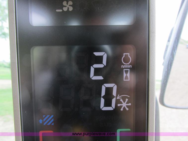 image for item I2543 2013 John Deere R450 SP self-propelled windrower