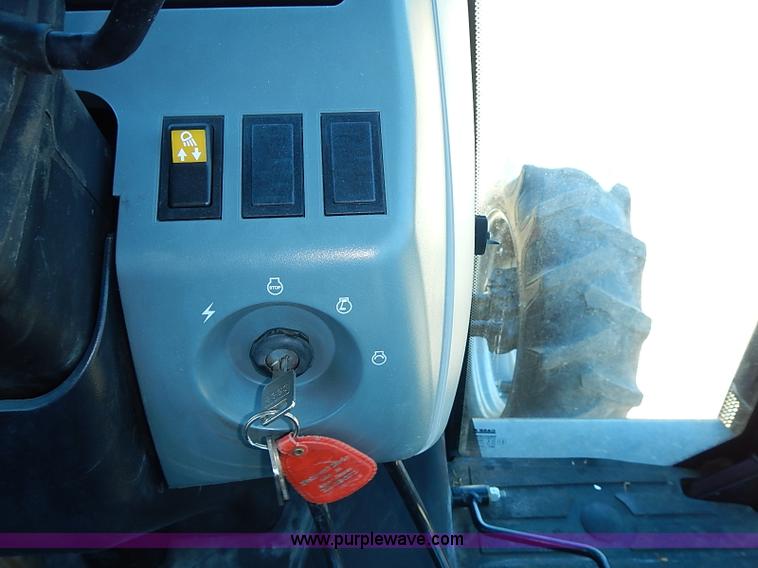 image for item I3589 2000 Case IH CX80 MFWD tractor