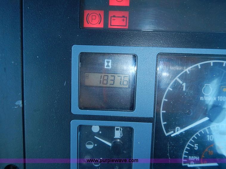 image for item I3589 2000 Case IH CX80 MFWD tractor