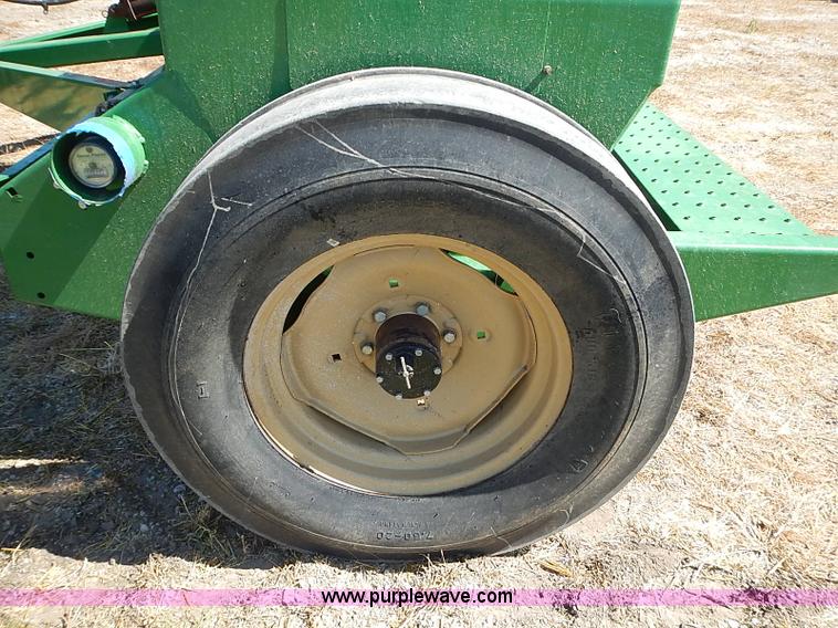 image for item I3590 Great Plains Solid Stand 13 grain drill