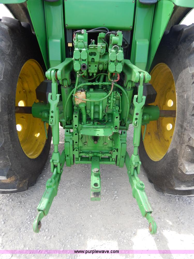 image for item I4678 2005 John Deere 7520 tractor