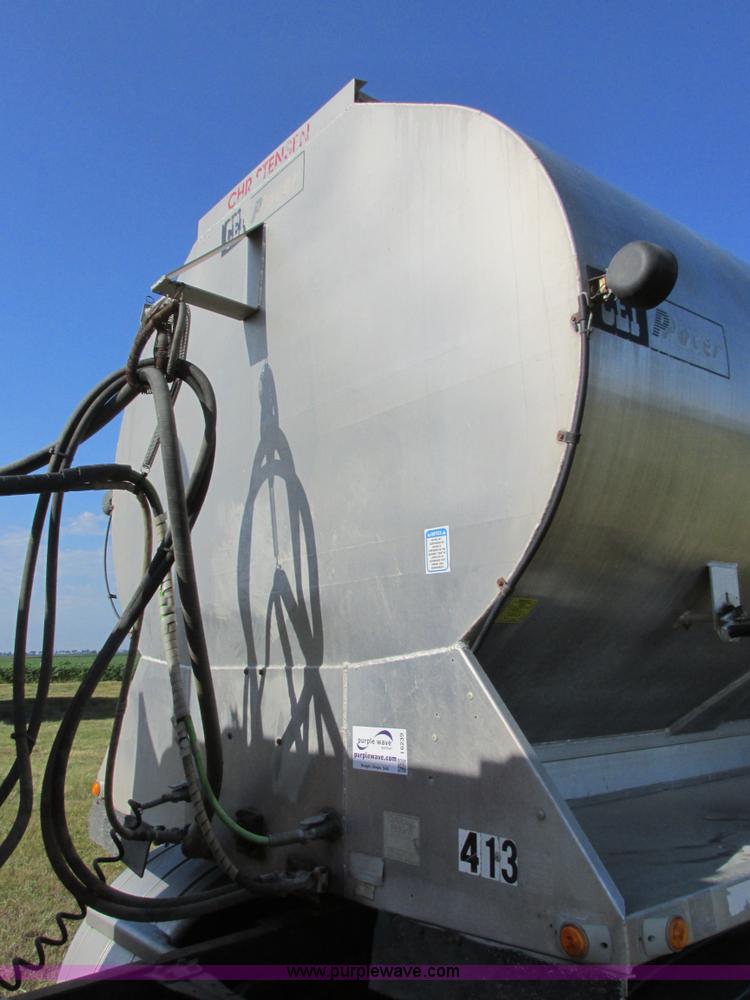 image for item I6239 1999 CEI Pacer AT35L-40-1567 aluminum bulk feed trailer