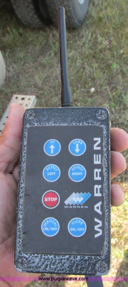 image for item I6239 1999 CEI Pacer AT35L-40-1567 aluminum bulk feed trailer