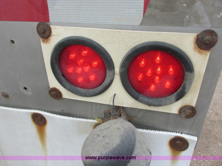 image for item I6240 1997 CEI Pacer AT35L-40-1245 aluminum bulk feed trailer