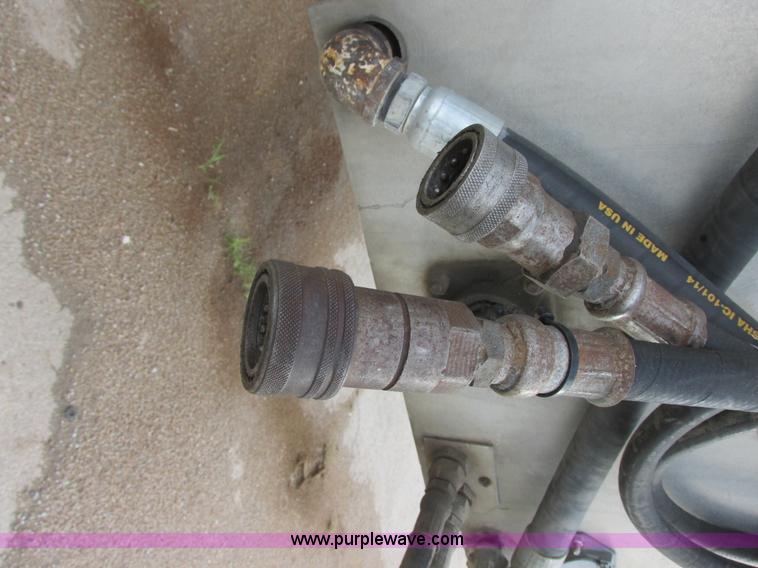 image for item I6241 1997 CEI Pacer AT35L-40-1254 aluminum bulk trailer