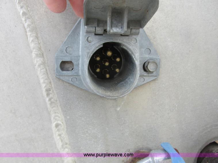 image for item I6241 1997 CEI Pacer AT35L-40-1254 aluminum bulk trailer