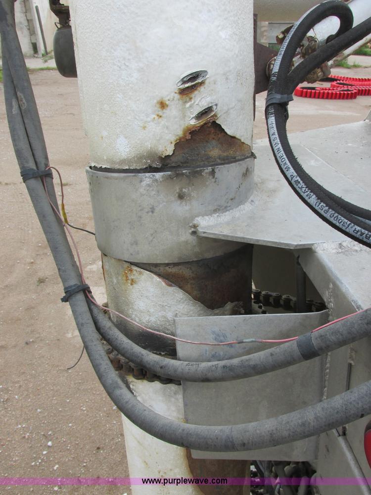 image for item I6241 1997 CEI Pacer AT35L-40-1254 aluminum bulk trailer