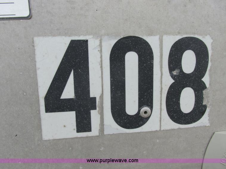 image for item I6241 1997 CEI Pacer AT35L-40-1254 aluminum bulk trailer