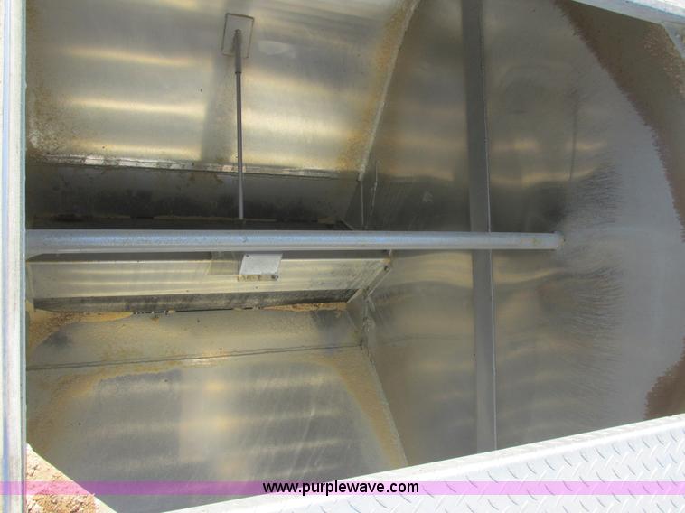 image for item I6241 1997 CEI Pacer AT35L-40-1254 aluminum bulk trailer