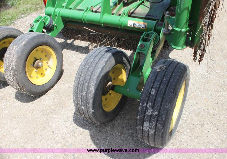 image for item I7322 2010 John Deere CX15 rotary mower