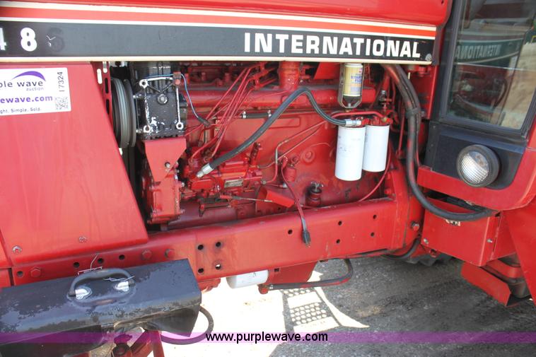 image for item I7324 1981 International 1486 tractor