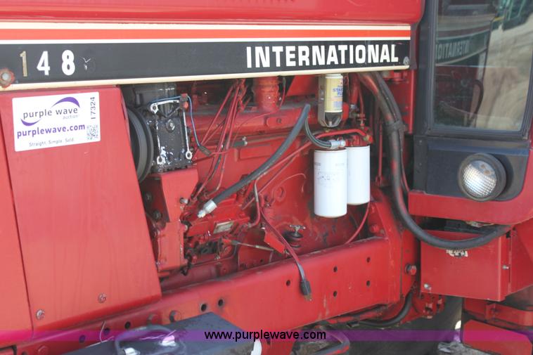 image for item I7324 1981 International 1486 tractor