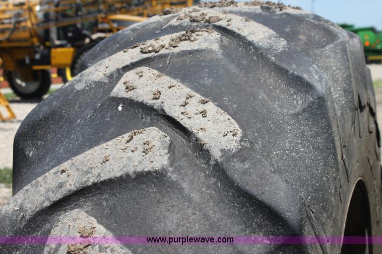 image for item I7324 1981 International 1486 tractor