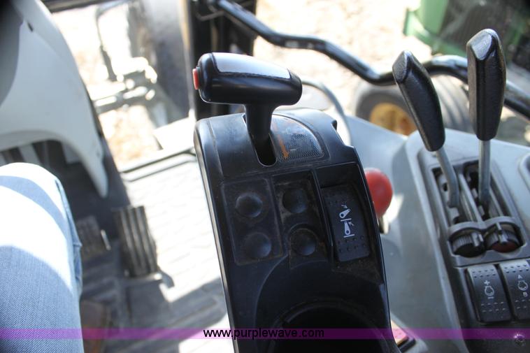 image for item I7326 2006 Challenger MT525B tractor