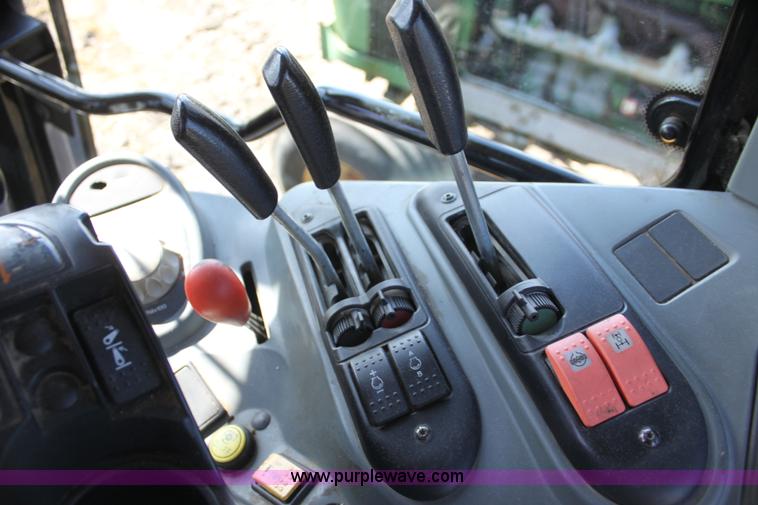 image for item I7326 2006 Challenger MT525B tractor