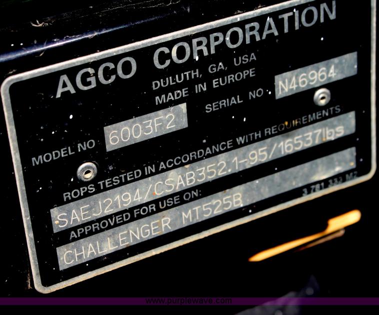 image for item I7326 2006 Challenger MT525B tractor