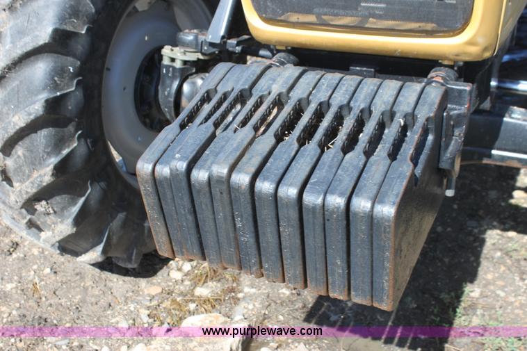 image for item I7326 2006 Challenger MT525B tractor