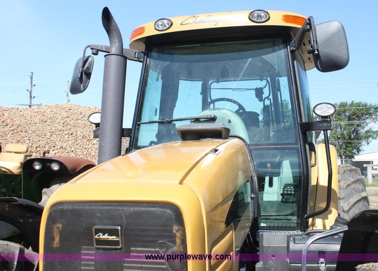 image for item I7326 2006 Challenger MT525B tractor