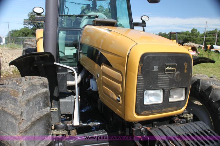 image for item I7326 2006 Challenger MT525B tractor