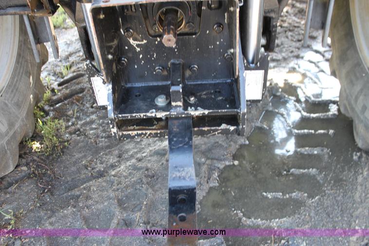 image for item I7326 2006 Challenger MT525B tractor