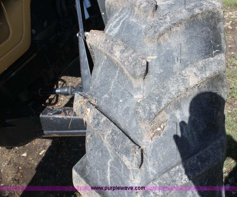 image for item I7326 2006 Challenger MT525B tractor