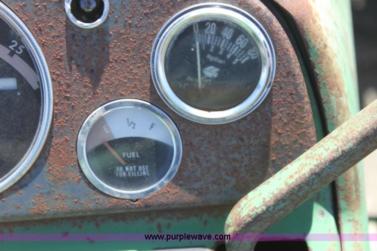 image for item I7327 1963 John Deere 5010 tractor