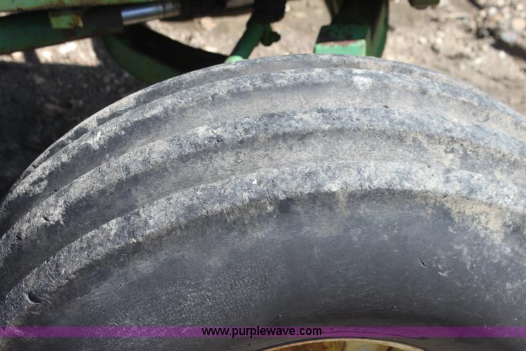 image for item I7327 1963 John Deere 5010 tractor