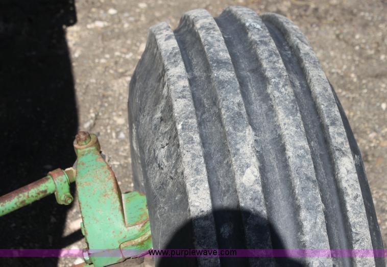 image for item I7327 1963 John Deere 5010 tractor