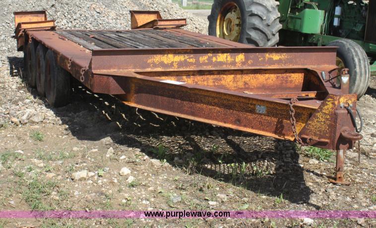 image for item I7328 1975 Gene equipment trailer