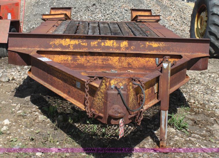 image for item I7328 1975 Gene equipment trailer