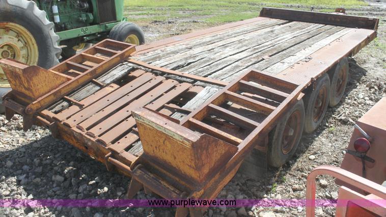 image for item I7328 1975 Gene equipment trailer