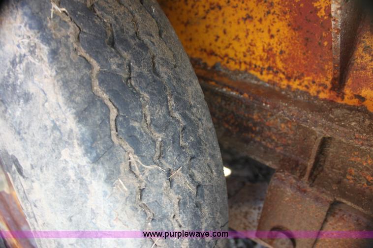 image for item I7328 1975 Gene equipment trailer